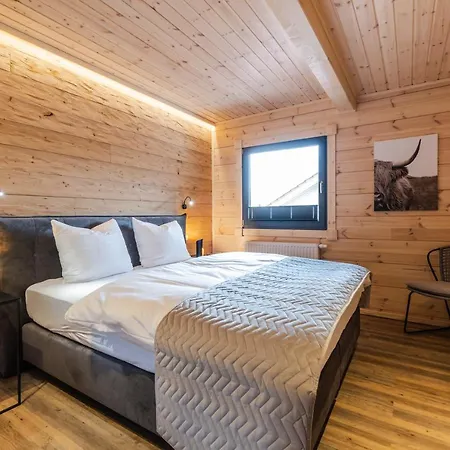 בית נופש Bergwaldchalets Wellness