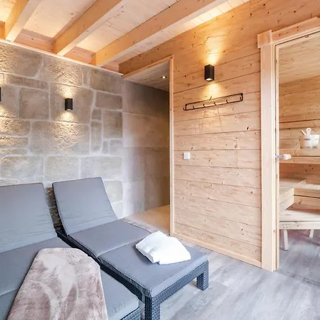 בית נופש Bergwaldchalets Wellness *